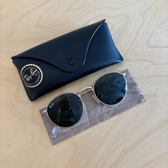 Ray-Ban RB3447 Round Metal Sunglasses Gold Frame Green Lenses Like New